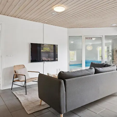 7 Bedroom Beautiful In Dom wakacyjny *