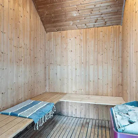 7 Bedroom Beautiful In * Ringkøbing