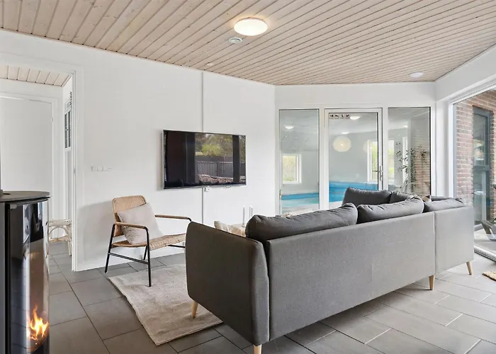 7 Bedroom Beautiful In 度假居 *