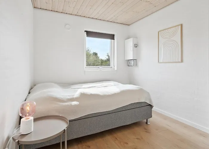 度假居 7 Bedroom Beautiful In 灵克宾